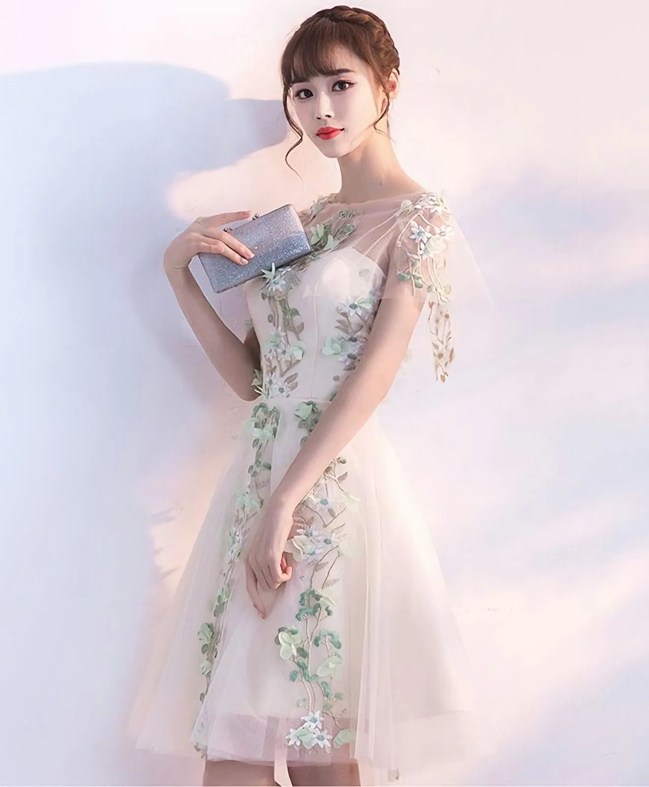 Champagne Tulle Lace Applique Short Prom Dress Homecoming Dress