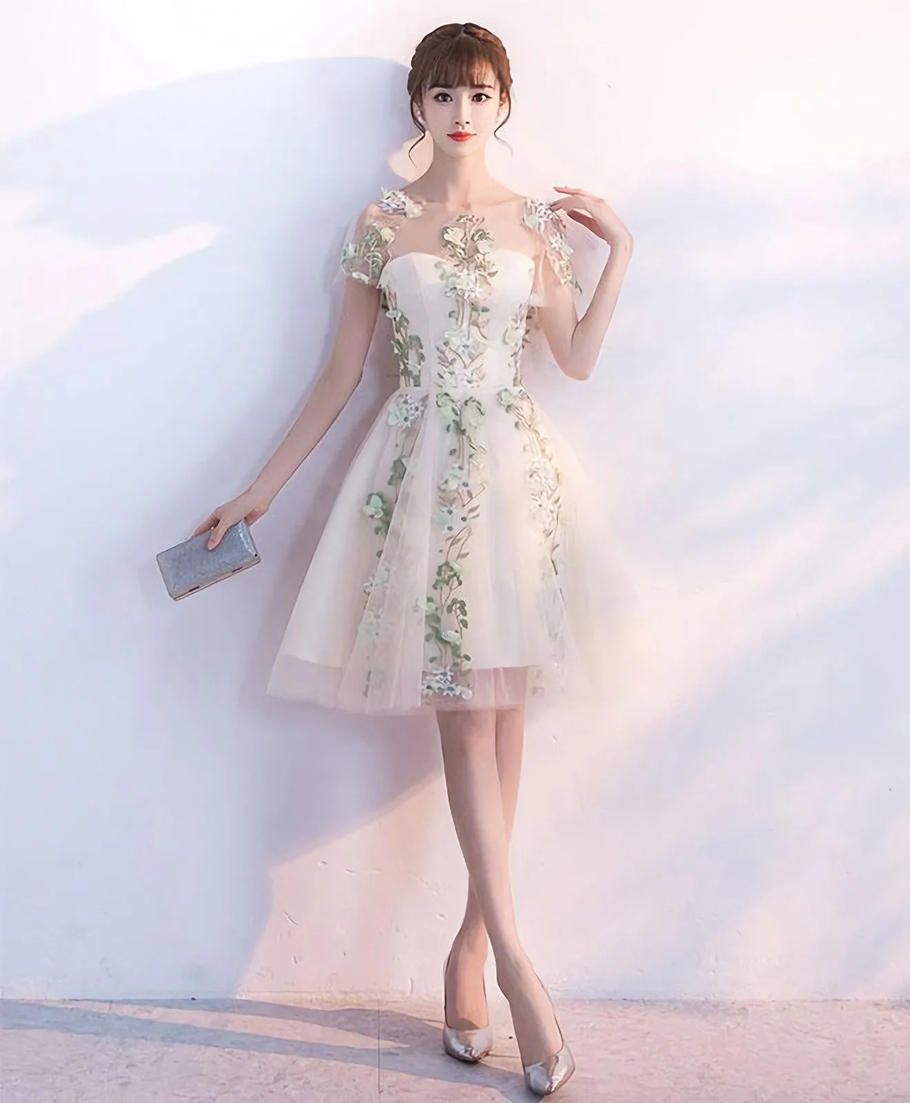 Champagne Tulle Lace Applique Short Prom Dress Homecoming Dress