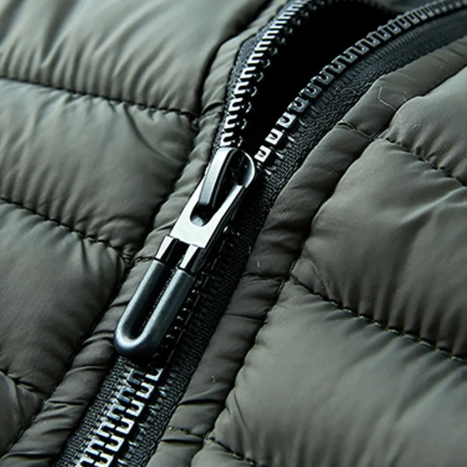 Mens Puffer Jacket Lightweight Hooded Down Jacket Water Resistant Quilted Jacket Plus Size Insulated Jacket Winter Coat