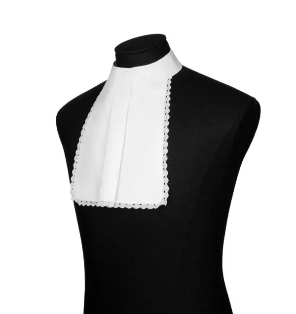 Short Lace Jabot